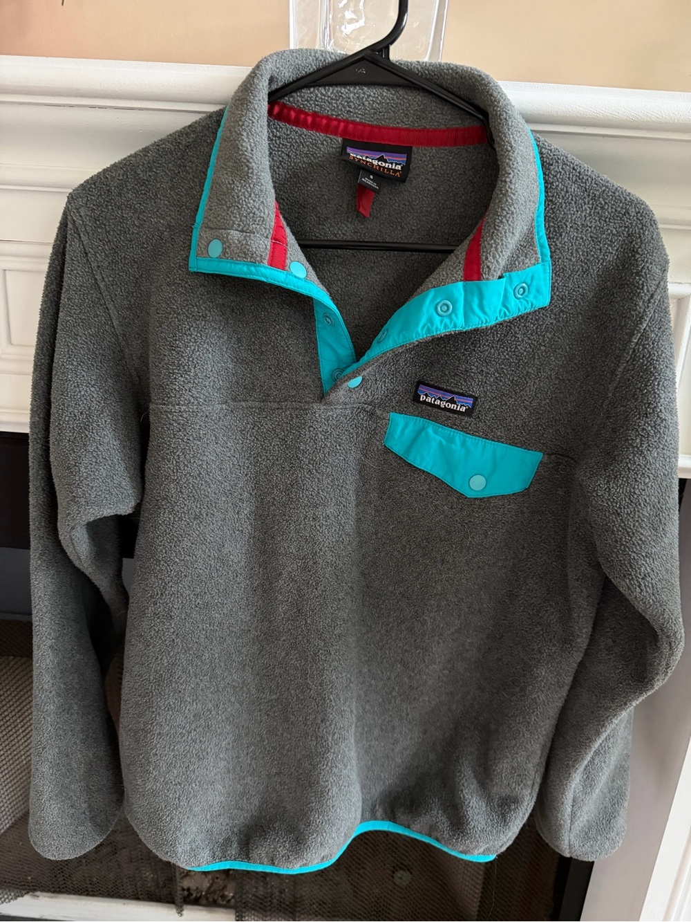Patagonia Gray Fleece Pullover with Teal and Red Trim